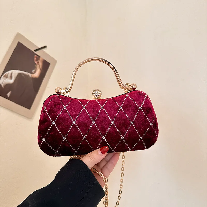 Elegantná večerná taška pre prenosnú spojku pre prenosnú spojku vhodné na svadobnú plesovú večierok Hanbangs Velvet Mini Formálne tašky
