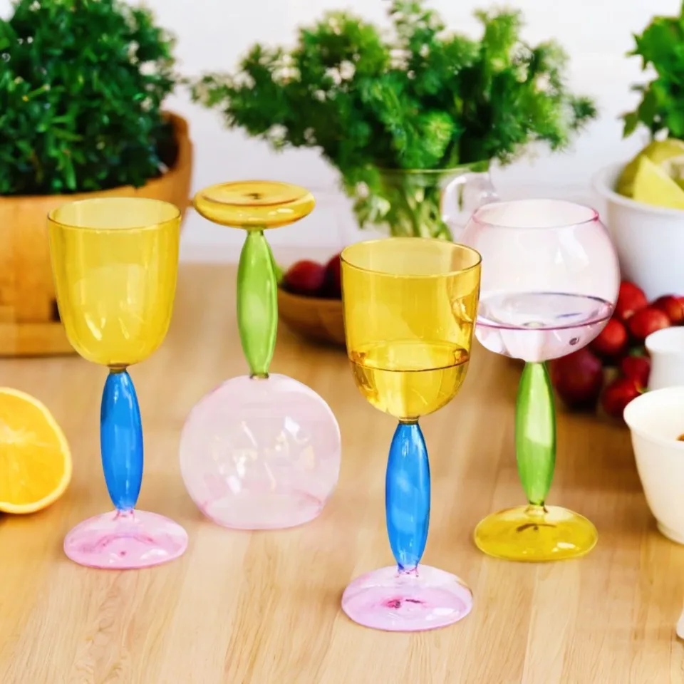 Elegantné farebné borosilikátové sklenené pohár - Bordeaux Burgundsko Wine Cup pre milovníkov kokteilov | Dekoratívna súprava na pitie 1 banka