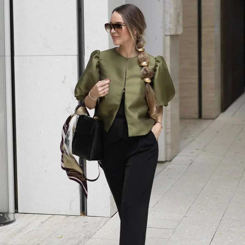 Elegantné krátke rukávové košele Dámske ženy single Breasted O-Neck Loose Solid Solid Casy Torasts Blouses 2025 Spring Street Tops Tops