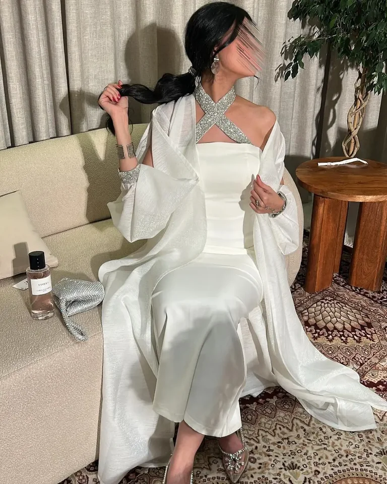 Elegantné večerné šaty pre ženy Party prispôsobené dlhým rukávom plesové šaty halebné korálky korálky Party šaty Špeciálne Saudská Arábia