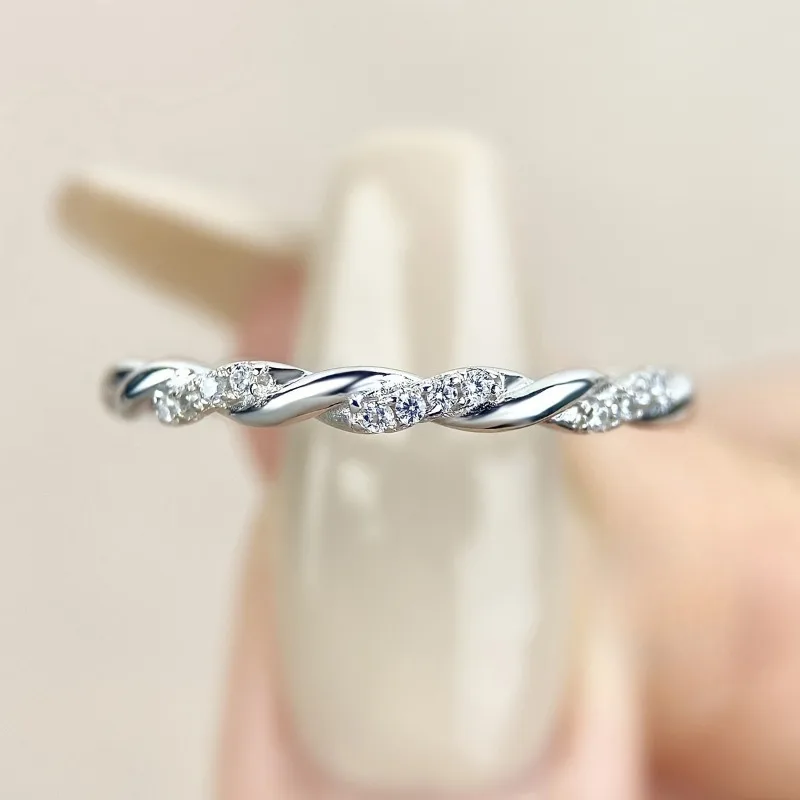 Elegantný moissanský krúžok Twist Perfektný na každodenné opotrebenie, špeciálne príležitosti, ideálny darček pre mužov a ženy šperky pre ženy prsteň