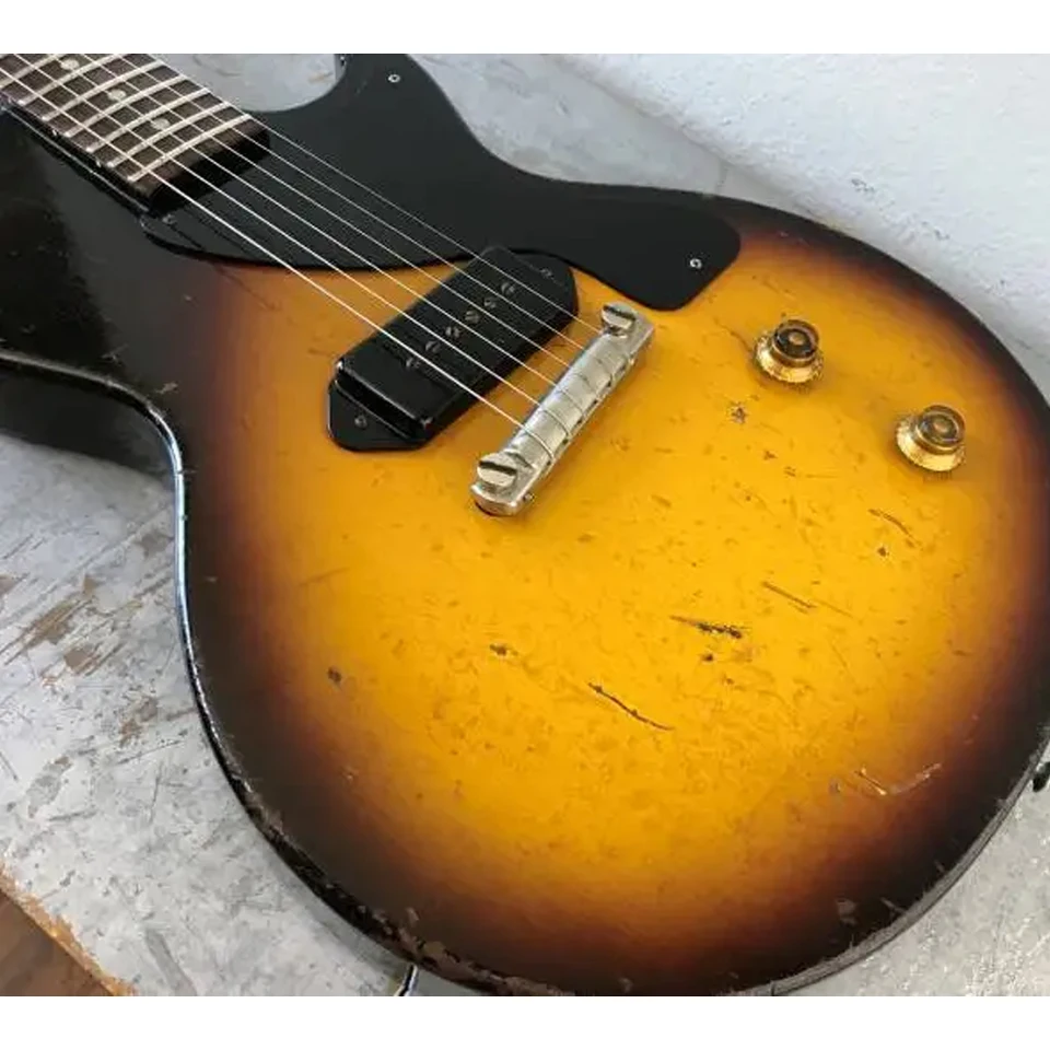 Elektrická gitarová mzda atenion na kvetináčoch Positon a Tail nainštalovaný spôsob prispôsobených čiernych chrómových dielov Pickgaurd