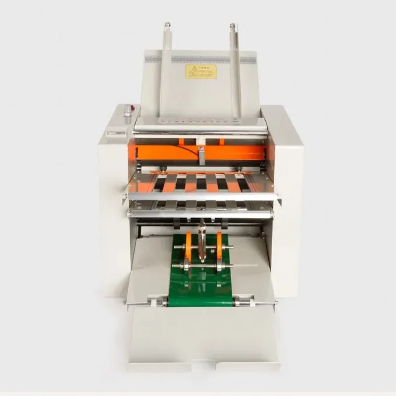Elektrický skladací stroj automatického papiera 4-tray 310x700m Kapacita pre kanceláriu Používajte vysokorýchlostné zaobchádzanie s dokumentmi