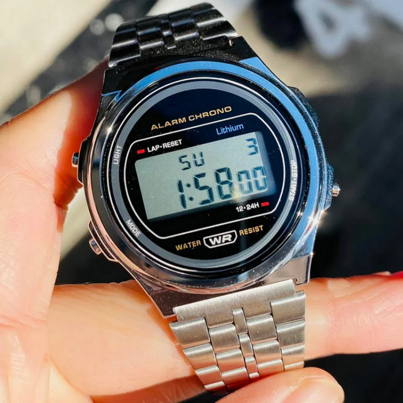 Elektronické LED Digtal Watch Dámske hodinky oceľové remienky Men Men náramkové hodinky Vodotesné hodiny Multifunkčné športové zápästie hodinky hodinky
