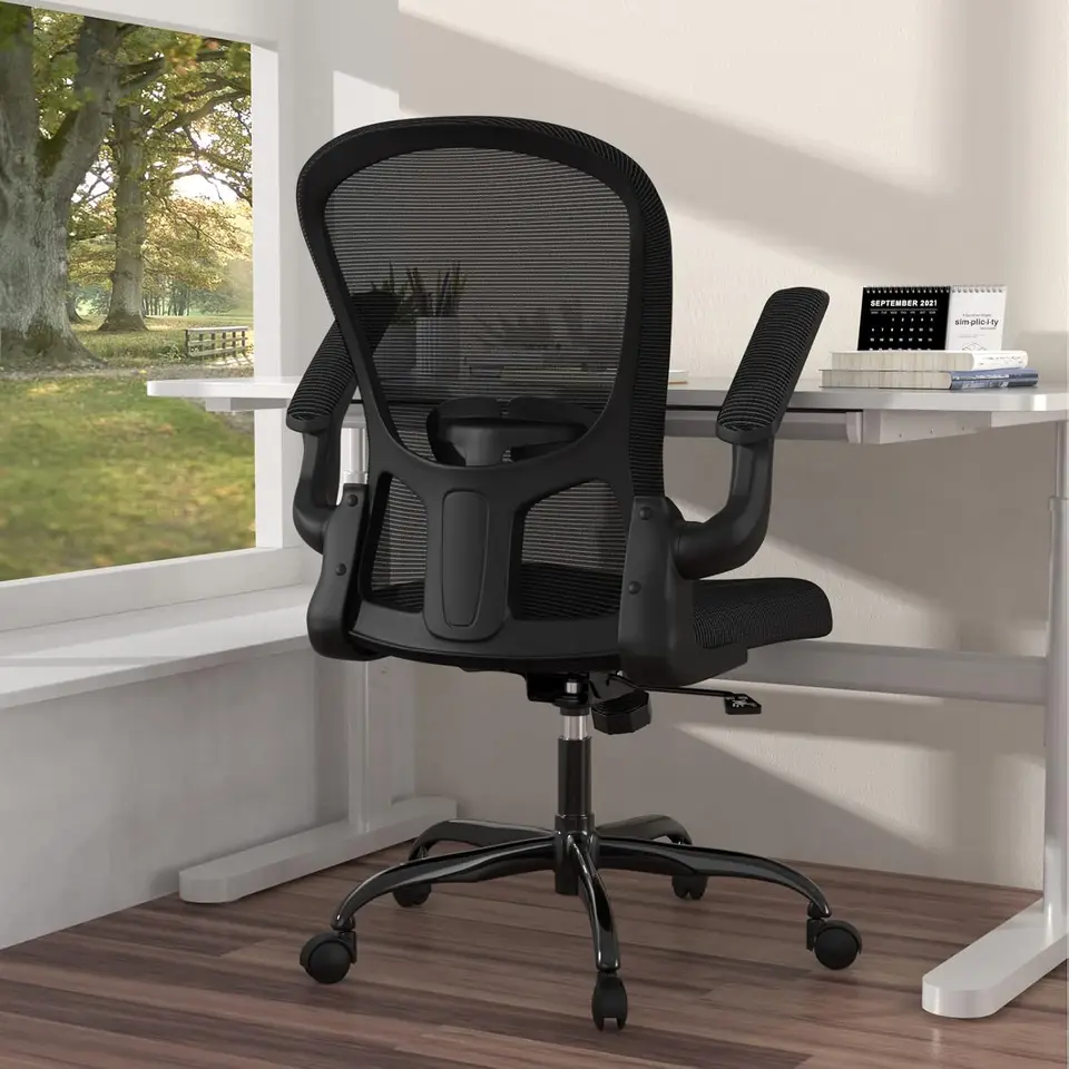 Ergonomická kancelárska stolička Comfort Stočná domáca úloha Priedušná mriežková stola bedrového podporného počítača s preklopnými ramenami a nastaviteľným