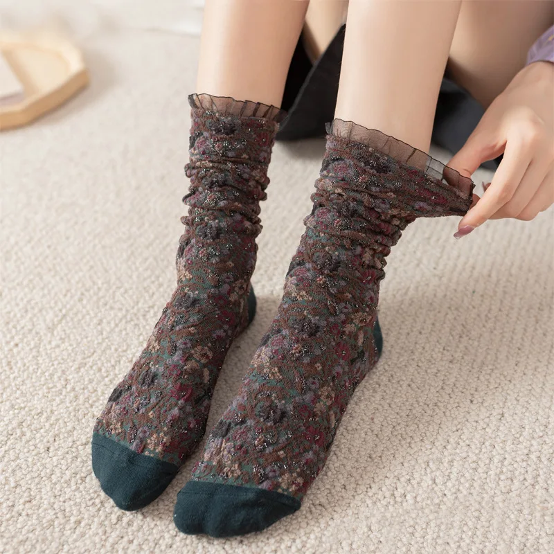 Etnické harajuku retro ženy ponožky japonský štýl Lacework Frilly Ruffle ponožky Lady Girls Vintage Kawaii roztomilé voľné dlhé ponožky