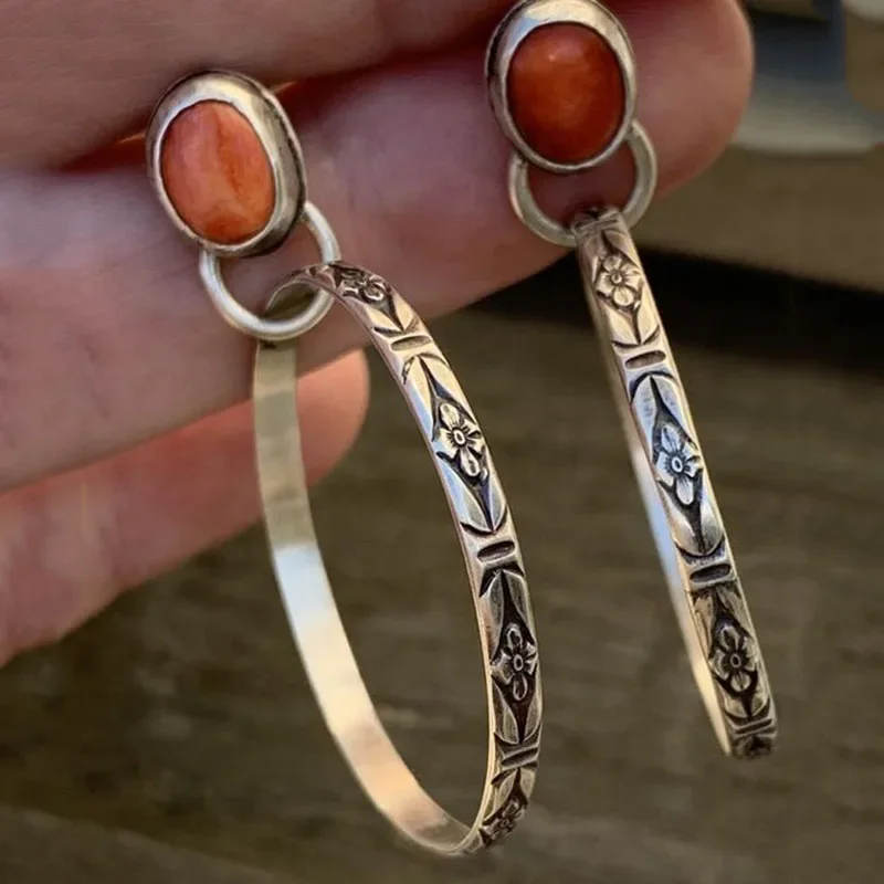 Etnické štvorcové náušnice koralového kameňa Vintage šperky strieborné farebné kovové vyrezávané vzory okrúhle náušnice pre ženy