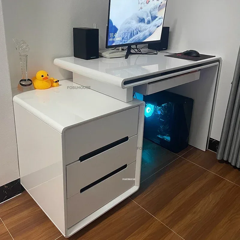 Európske drevené maľované počítačové stoly pre domáce internáty Spálňa Gamer Table Moderný kancelársky nábytok Študijný stôl s kabinetom