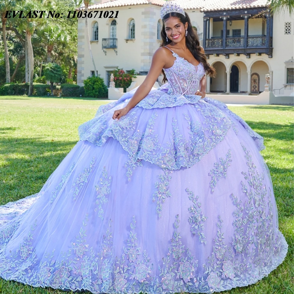Evlast prispôsobený levanduľový quinceanera šaty loptičky s lesklým čipkou Aplikácia Beading Cape odstupňovaný korzet Vestidos de xv anos sq302