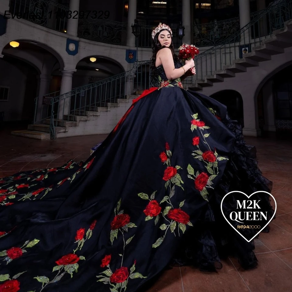 Evlast prispôsobený čierne červené emebroidy quinceanera šaty loptičky korálky charro korzet sladký 16 Vestido de 15 Anos QD1116