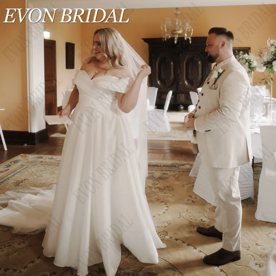 Evon svadobný satén mimo ramenných svadobných šiat plus s veľkosťou V-krk a-line vlak robe de mariée elegantné šaty nevesty