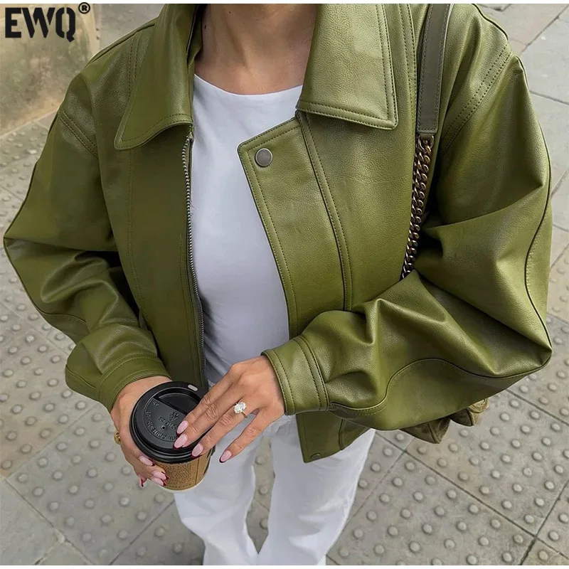 [EWQ] Streetwear Fashion Vintage Zelená kožená bunda PU s dlhým rukávom klopne Ženy Suede Coat 2024 Zimné nové príliv 16o3841