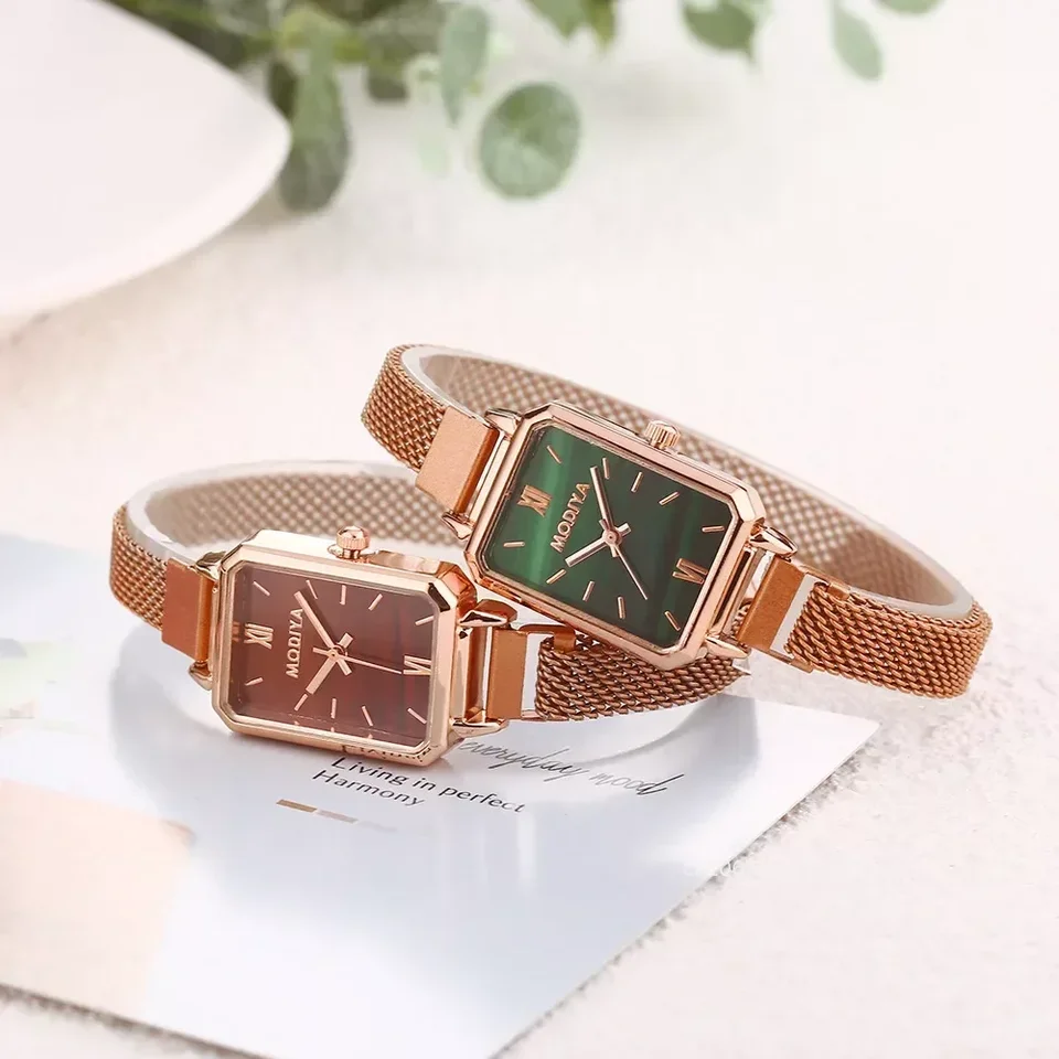Fashion Square Ladies Quartz Watch Dámske hodinky Magnetický remienok Zelený číselník Simple Rose Gold Mesh Luxury Women Watches
