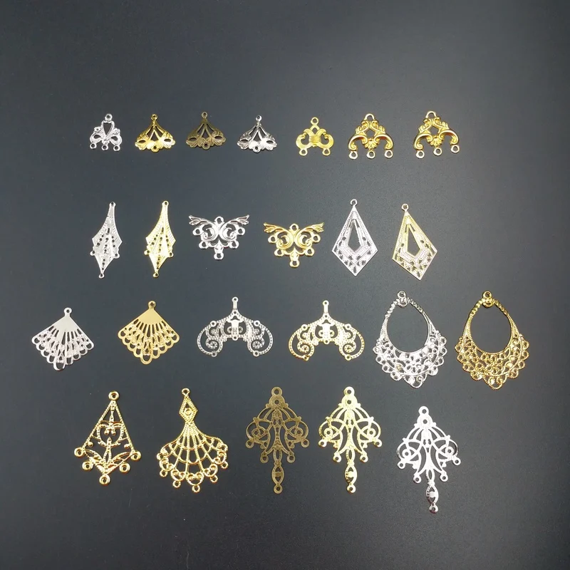 Filigree kvetinové zábaly kovové kúzla na zdobenie DIY šperky kovové remeselné uši doplnky pre pripojenie