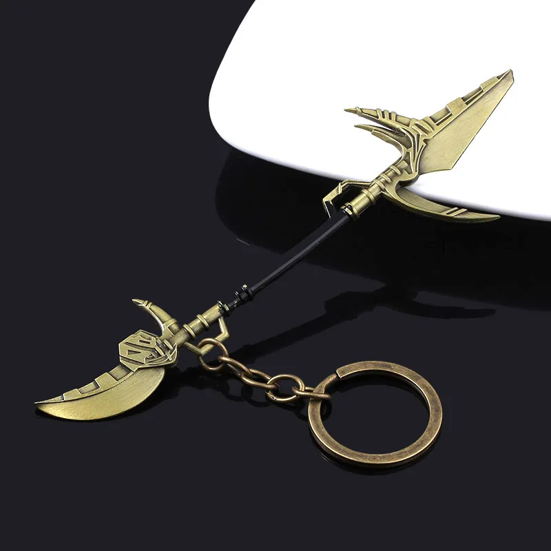 Filmová zbraň Kľúčenka Keychain kovové kovové ozdoby Spear prívesok Pekné kľúče pre fanúšikov pre fanúšikov Cosplay šperky doplnky darček
