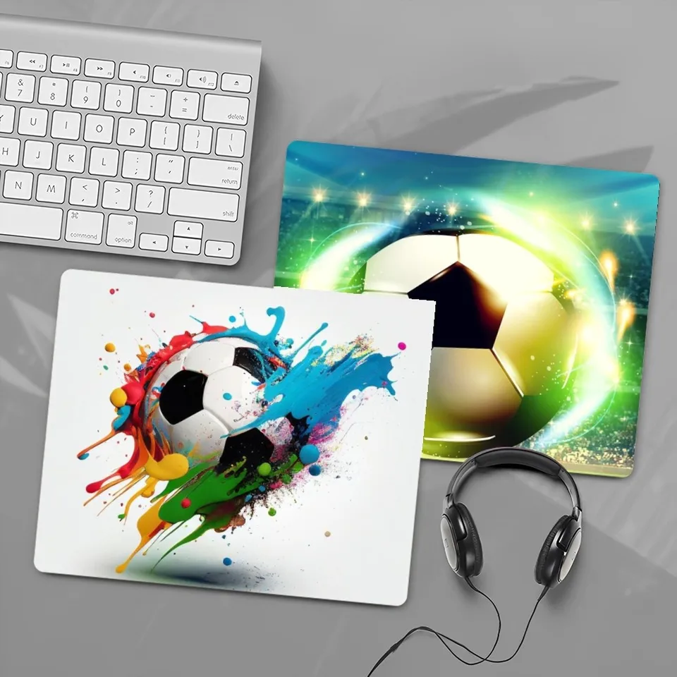Flame Football MousePad Gumber Small Zhustená podložka Mouse Gaming Hering Klávesnica stola Matkou Kancelária Kancelári