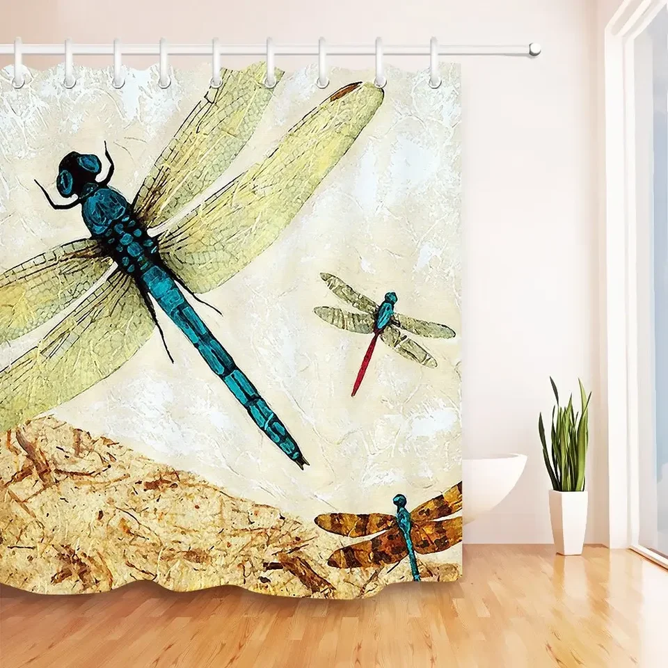 Flying Bug Over Nature Scene na retro textúre Country Style Shower Curtain pre kúpeľňu