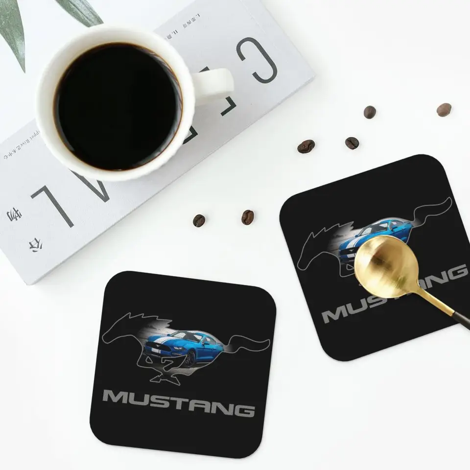 FORD Mustang GT logo Coasters kožené prestieranie vodotesné izolačné kávové rohože pre domácu kuchyňu jedálenské doštičky sada 4