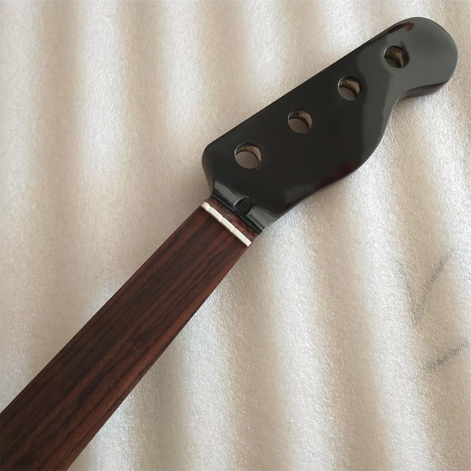 Fretless Black Gloss 4 String 20 FRES Maple Electric Bass Guitar Brck s dielmi hmatníka ružového dreva