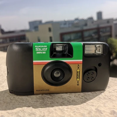 Fujifilm Simple ACE ISO 400 Power Flash Flash Film Camera 27 Foto expozície single Použitie jednorazové použitie jednorazová filmová kamera