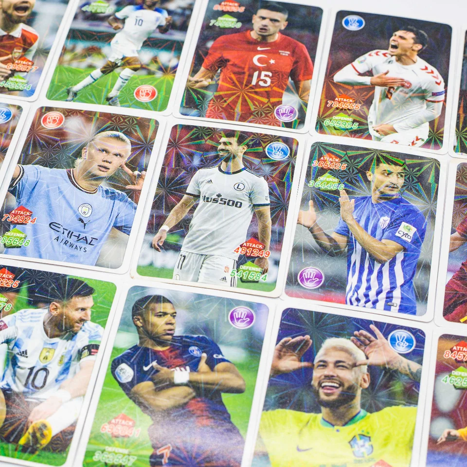 Futbalové futbalové karty Zhromažďujú fanúšikovia stolových hier FIFA 2024 Zbierka obchodných kariet Flash Shining Cards TCG Kids Birthday Gifts