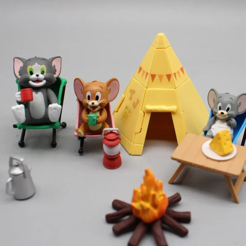 GK Tom a Jerry Happy Camping Series Figures Stan Tom Cat Jerry Mouse Doll Desktop Model dekoratoion modely pre deti narodeniny darčeky