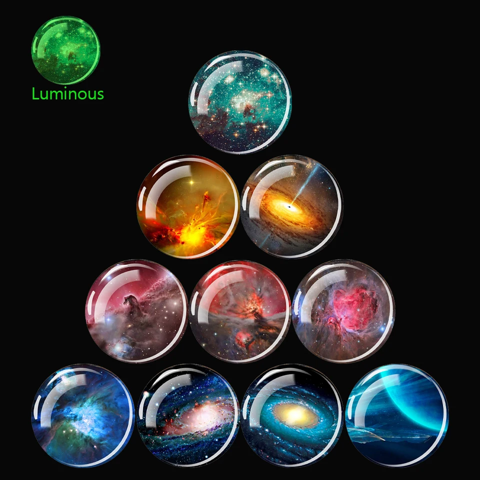 GLOW 5PC V Tmavej viacfarebnej planéte Galaxy Hmlovina vesmír Luminous Glass Cabochon DIY Darčekové šperky Výroba dodávok Veľkoobchod
