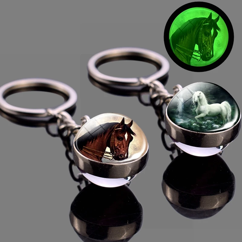 Glow In The Dark Horse Keychain Žiariace konské veci Svetlá koni sklenené loptičky kľúče retiazky bláznivé milovníci koní darčeky Kľúčové krúžky