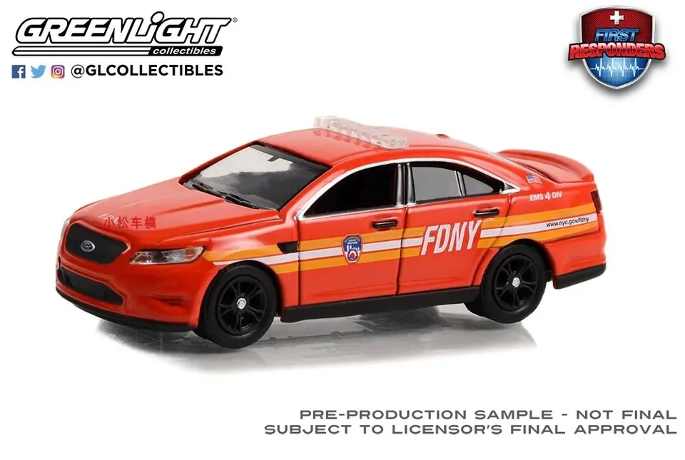Greenlight 1:64 2016 Ford Interceptor Sedan zliatiny Model hračiek vozidlá pre deti kovové kovové dieCast Boys Darček