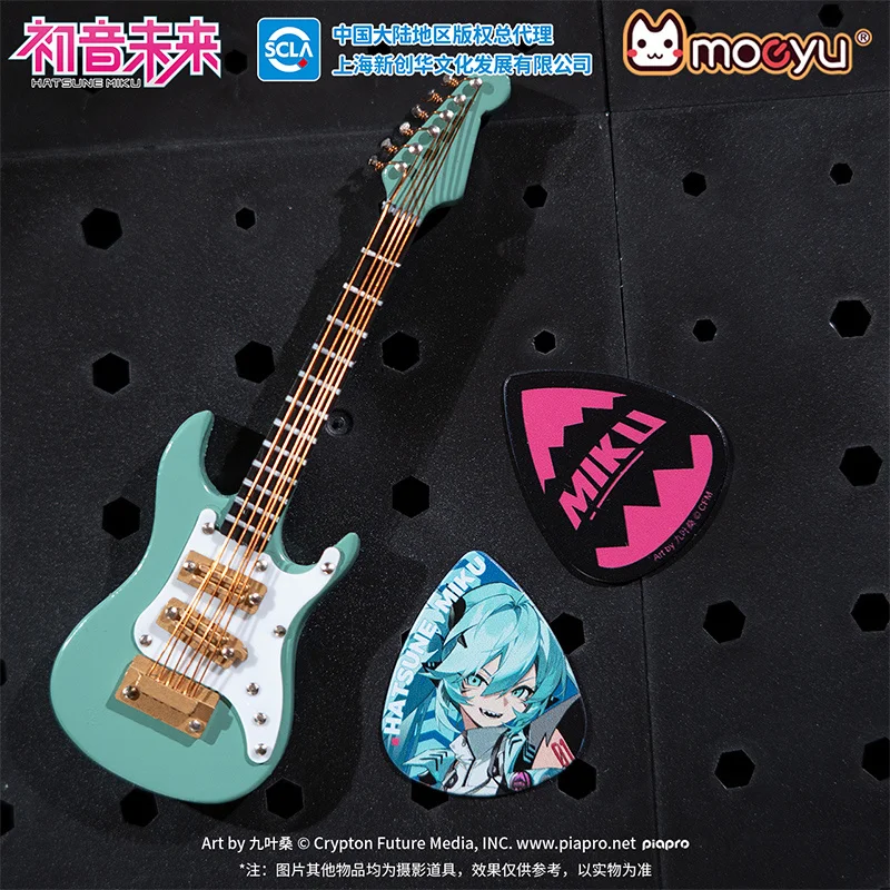 Guitar Moeyu Hatsune Miku Vyberte vzrušujúcu spevácku sériu Rave Miku Sekundárne anime periférne originálne dekorácie