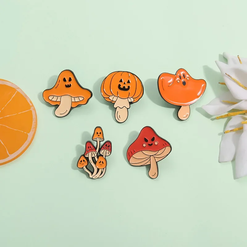 Halloween roztomilé huby smaltované špendlíky The Evil Pumpkin Ghost brošes kĺzne kovové odznaky punk vtipné šperky darček pre deti priatelia