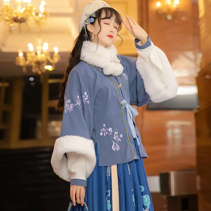 Hanfu Ženy Velvet Autumn a Winter White vylepšené Stand-up Plain Blúzka skladaná sukňa Kompletná súprava