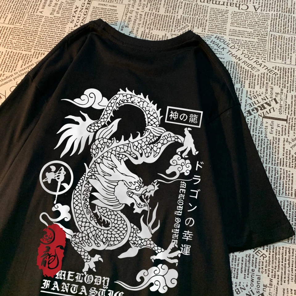 Harajuku Dragon Funny Pattern Tshirt Men Vintage Loose Cotton Tops Pár letných oblečení jednoduchosť nadmerne nadmerne