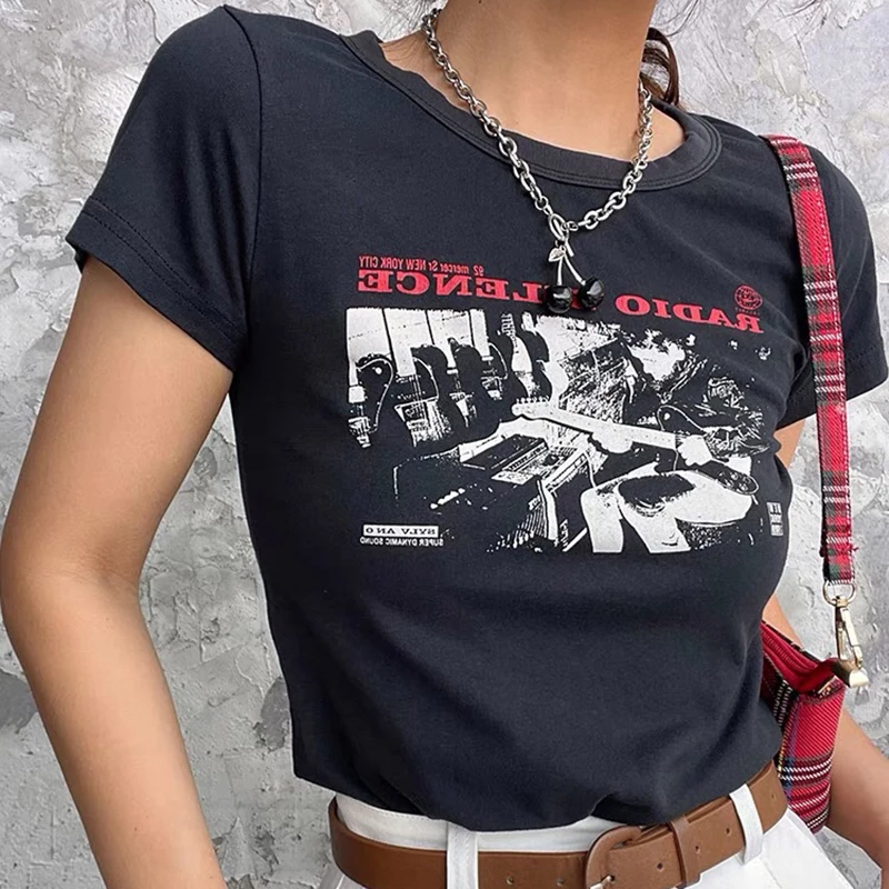 Harajuku Grunge Graphic Black Goth Punk 90.s Vintage Slim Slim Short Crop Top Streetwear Sexy Summer Harajuku y2k Tričko príležitostné ženy