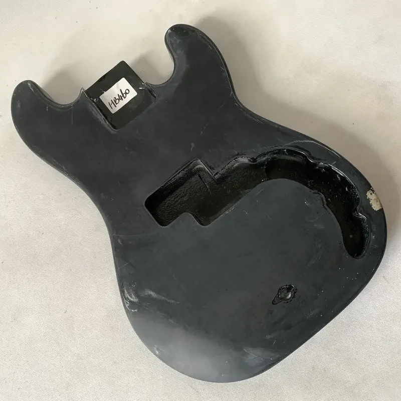 HB460 PB basy nedokončené precízne elektrické basové telo v pevnom basovom dreve matnou čiernou farbou DIY Nahraďte gitarové diely s poškodením