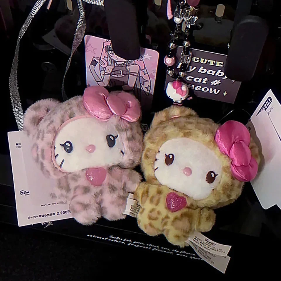 Hellokitty Leopard Dolls Keychains Sanrio Cartoon Toys Pendant Fashion Keyrings Ornament Batohy Darčeky pre priateľov