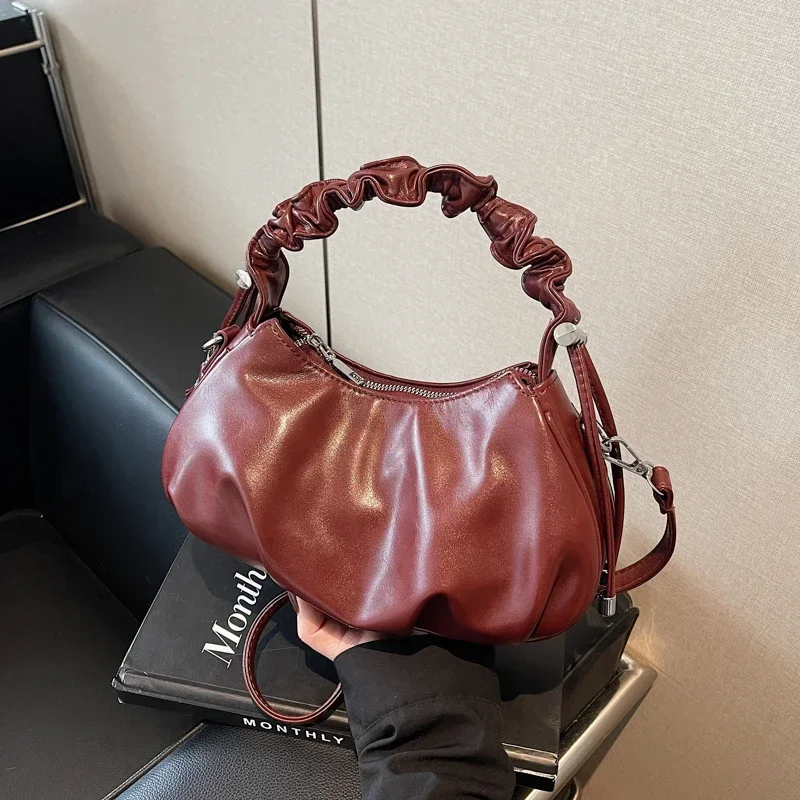 High -end Retro Small Bag pre ženy 2024 Nová jesenná a zimná všestranná kabelka módne skladaná skladacia kabelka Handtasche