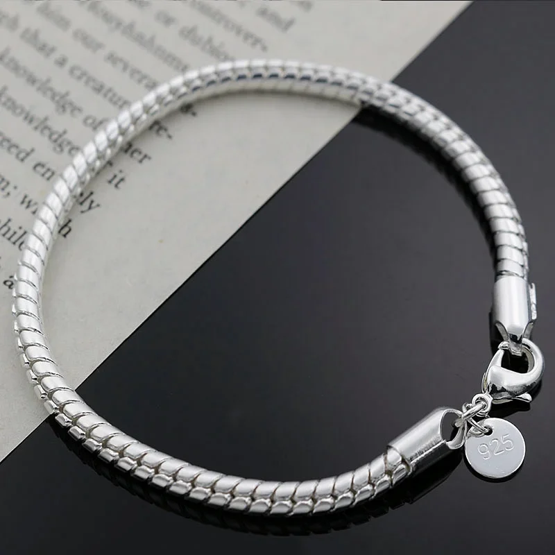 Horúca klasická 4 mm hadová kosťová reťaz móda 925 Sterling Silver Silver Bracelet for Woman Wedding Party Darče