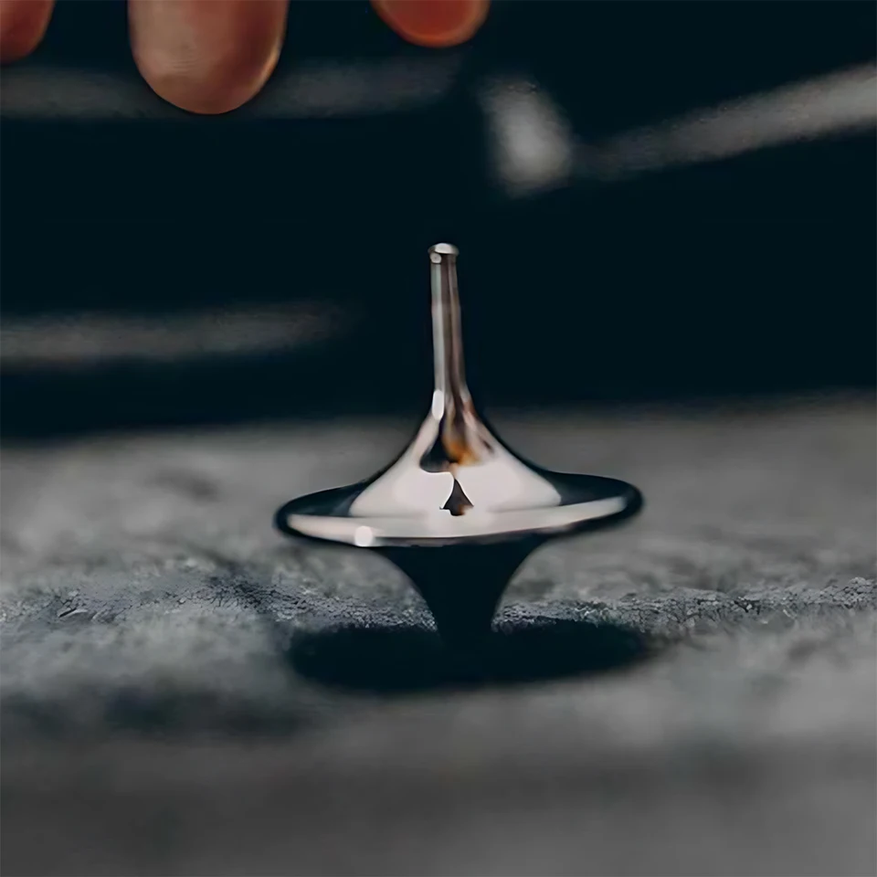 Horúci film Totem Metal Gyro Silver Ručne spinning horné prsty malá cyklón gyroskop antistress hračky pre deti pre deti darčeky pre deti