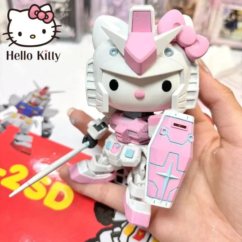 HOT PREDAJ BANDAI GUNDAM HELL KITTY RX-78-2SD MODLAD MODELA Anime Figure Figure Sochy Doll Collection Decor Detské hračky Darčeky Doll Doll