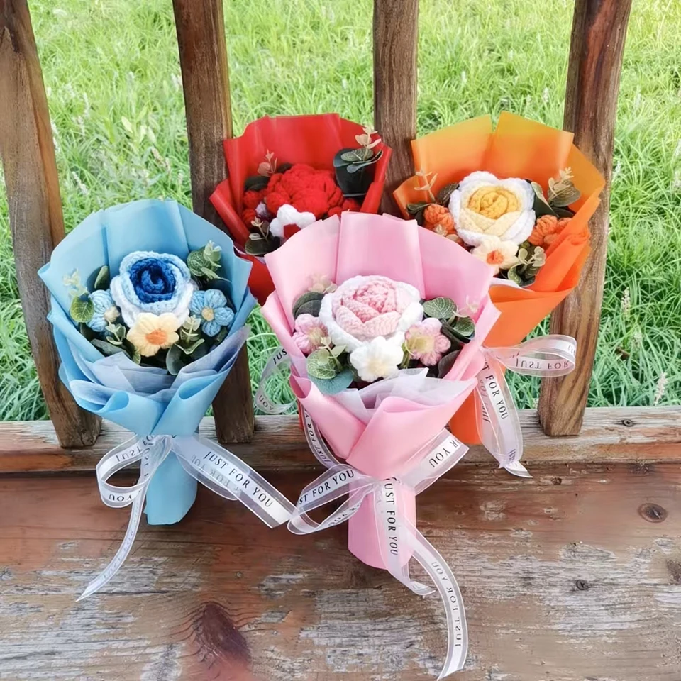 Hotové háčkované kvety Kytica ružové pletené kvety ručne vyrábané ružové kvetina kytica Nový rok vianočný darček svadobný dekor kvetina