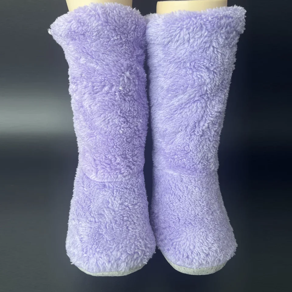 House Fluffy Slipper Dámska zimná kožušina Contton Warm plyšový šmyk proti vnútorným plochým fuzzy chlpaté ženské topánky Domáce topánky 2023 nový