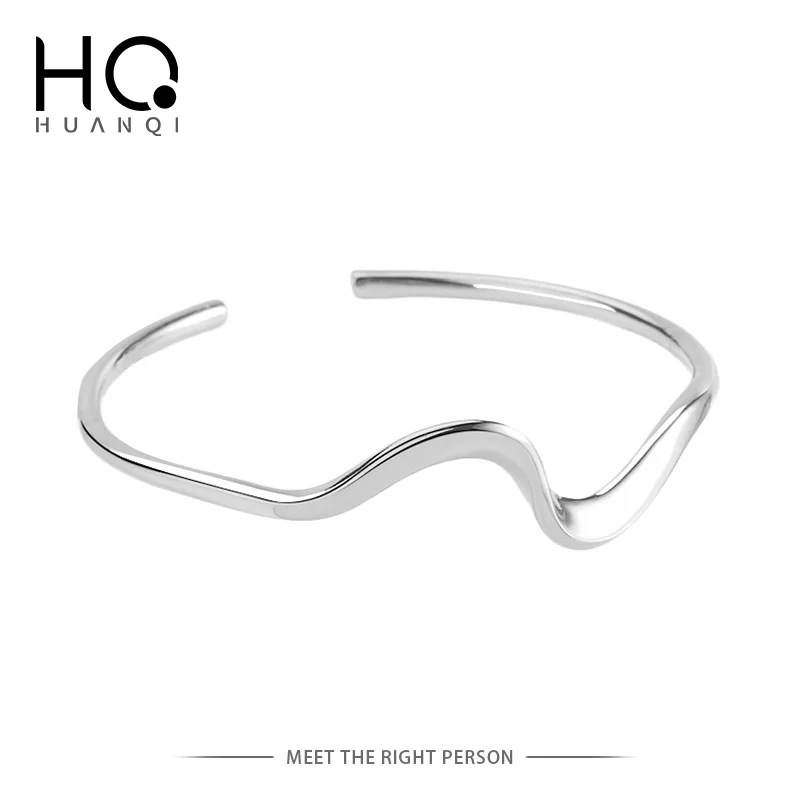 Huanqi nový trend jednoduchý ohýbajúci vodný vzor vlny Oblúk Otvorenie náramku pre ženy Girls Party Jewelry Gift
