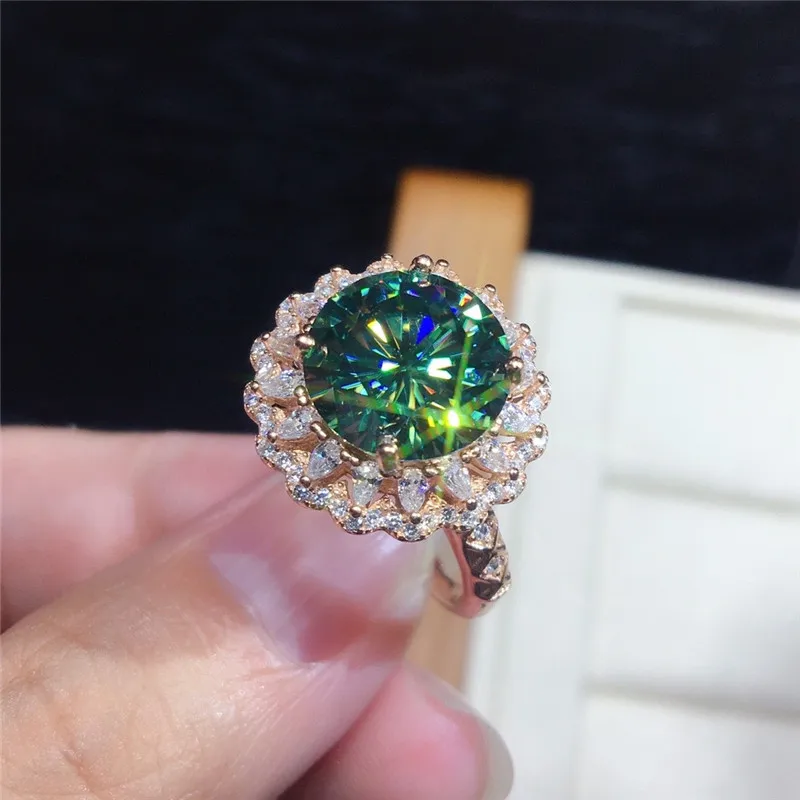 Huitan Big Round Green Cubic Zirconia Finger Prsteň pre ženy Brilantné doplnky Vintage Ring Retro Party Luxusné šperky 2022