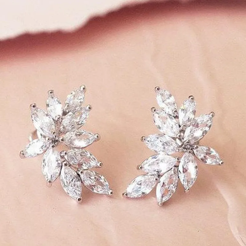 Huitan Chic Leaf Stud Cuims s AAA Marquise Cubic zirkónia Chúpom príslušenstva pre ženy, vyhlásenie svadobnej hostiny šperky