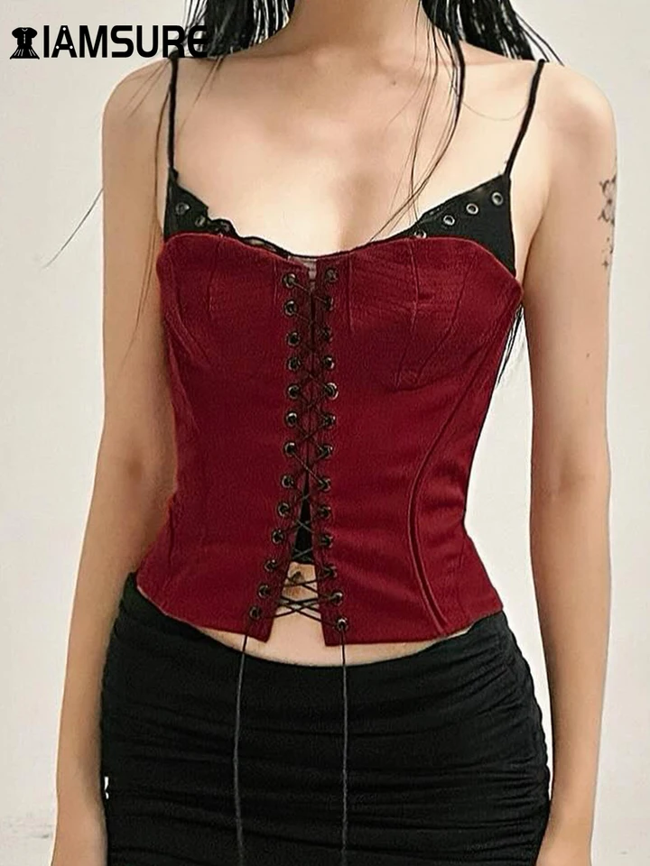 IAMSURE GOTHICKÁ PATCHWORG BANDAGE Camis Top Dark Slim Slash Brck bez rukávov Touch Tops Women 2024 Summer Fashion Streetwear Lady
