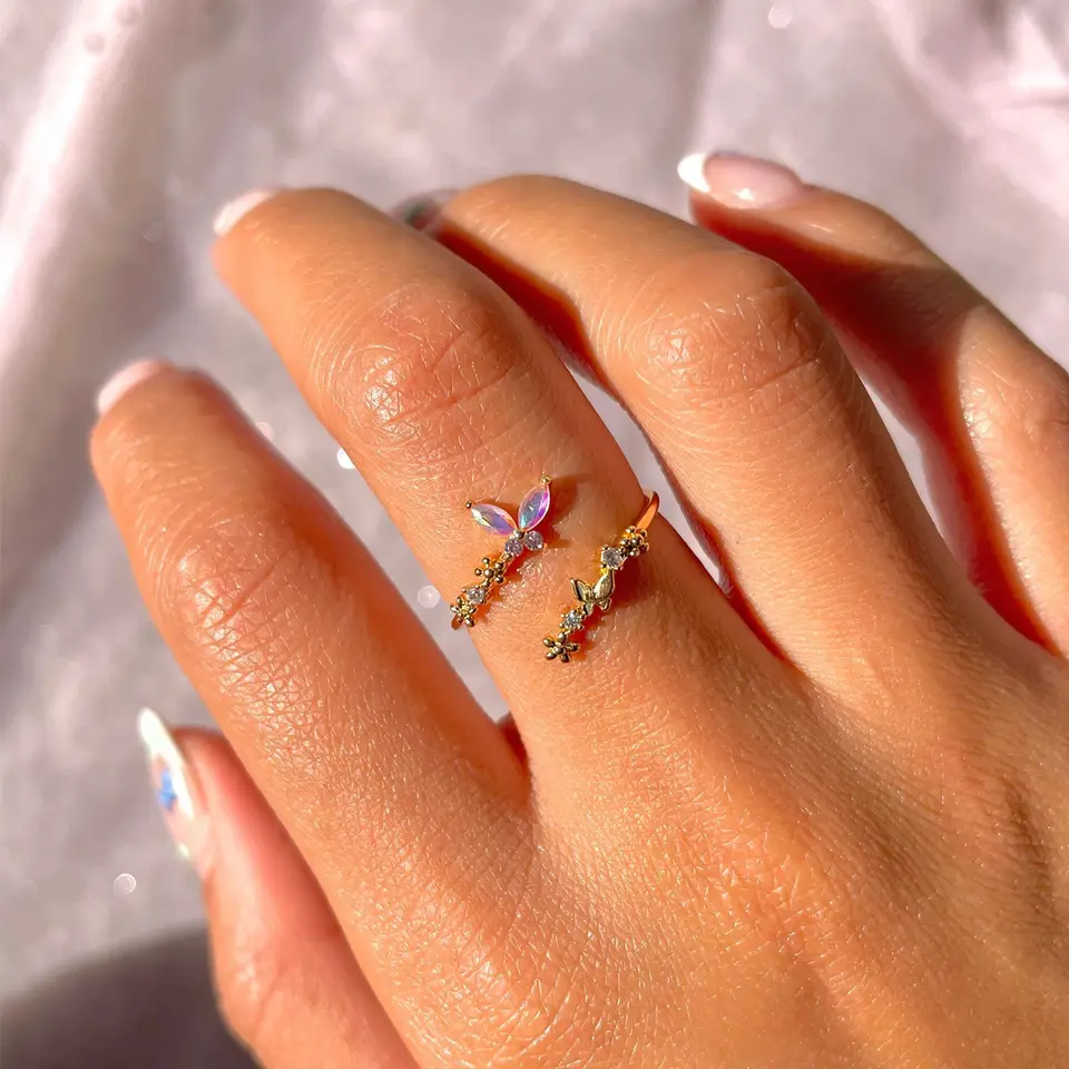 Ins estetický krištáľový zirkón Butterfly Rings for Women Dievča roztomilý malý motýľ otvorený nastaviteľný prsteň kúzla šperky