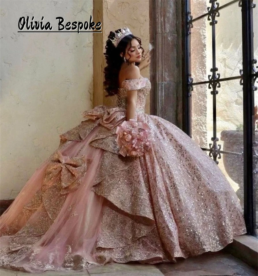 Iskrivé ružové 15-ročné šaty Quinceanera 2024 Plátky Lace-up guľôčkové šaty s lukmi Vestido para xv años prispôsobené
