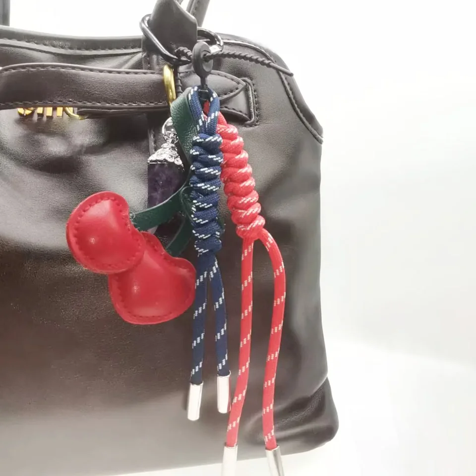 ITA BAG ACTIONS TAGE Kúzla čerešňový prívesok pre Gucci Bag Women kabelka kabelka Keychain muž batohový reťazec reťazec