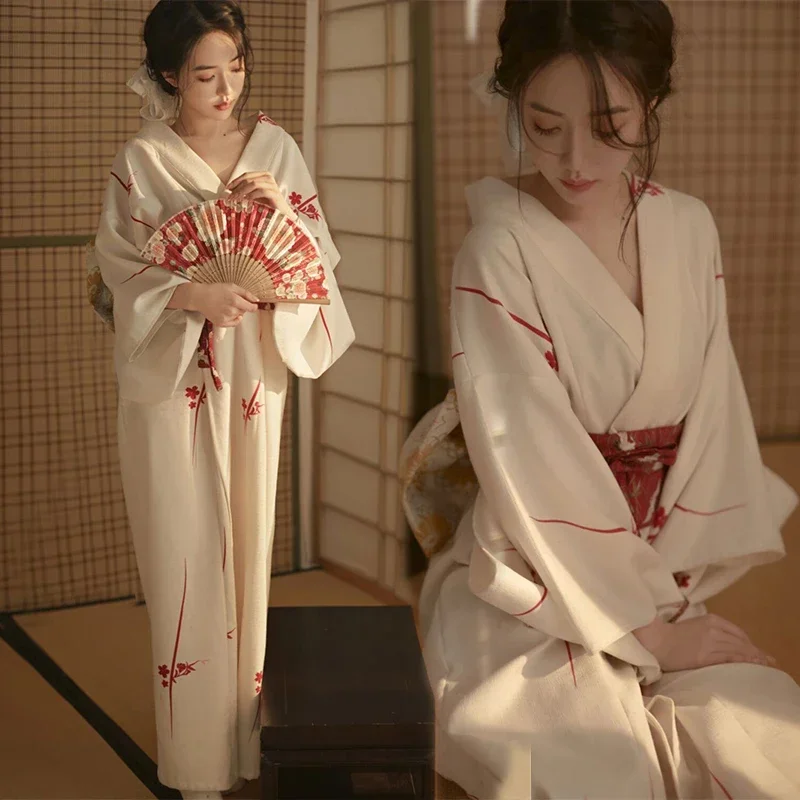 Japonská tradičná kimono kardigan žien oblečená v kúpeľni yukata gejisha cosplay oblečenie ázijský výkon